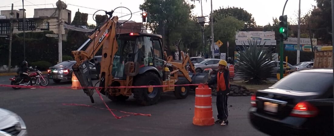 Por obras, se reporta tránsito vial en Avenida Luis Cabrera, alcaldía La Magdalena Contreras
